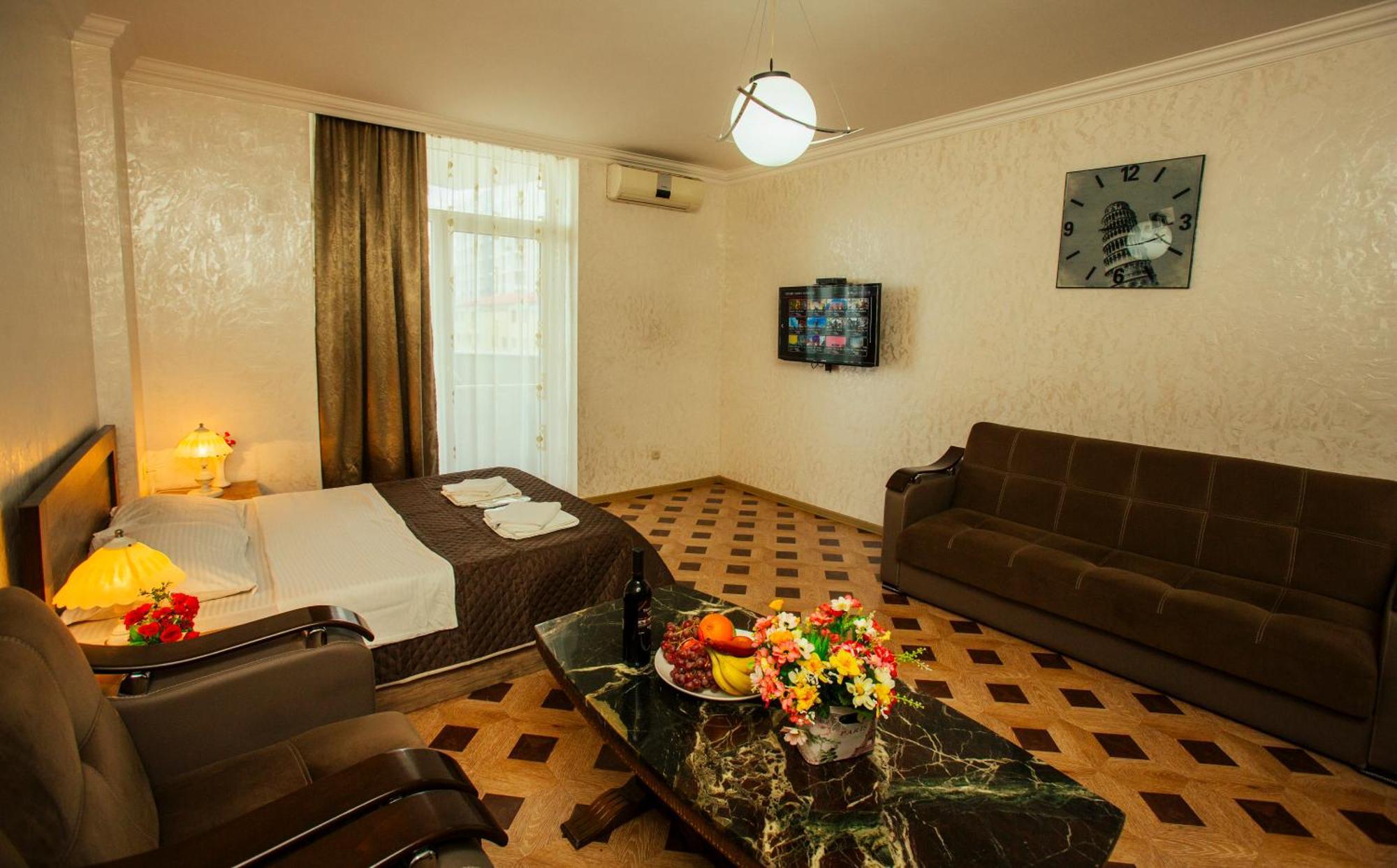 Batumi Royal Apartments Экстерьер фото