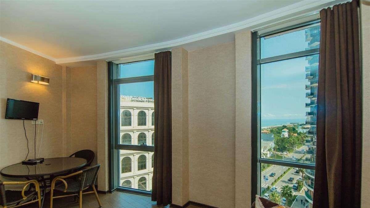 Batumi Royal Apartments Экстерьер фото