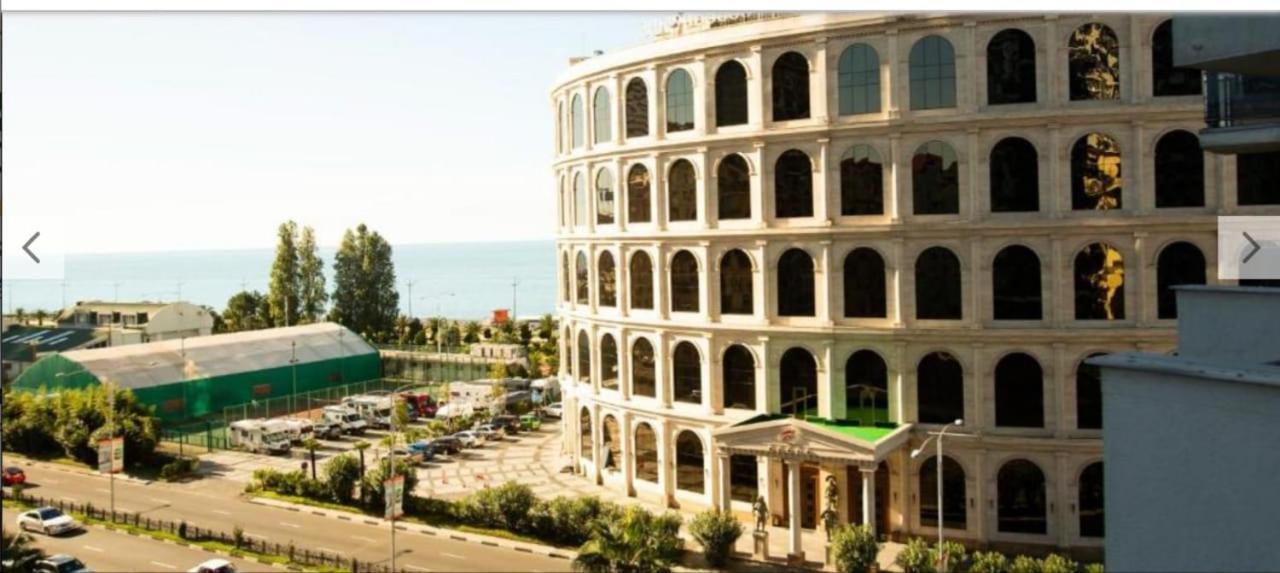Batumi Royal Apartments Экстерьер фото