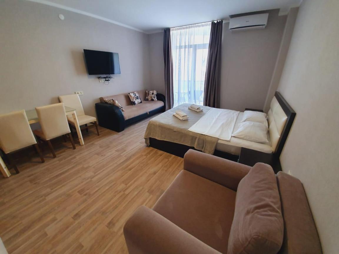 Batumi Royal Apartments Экстерьер фото