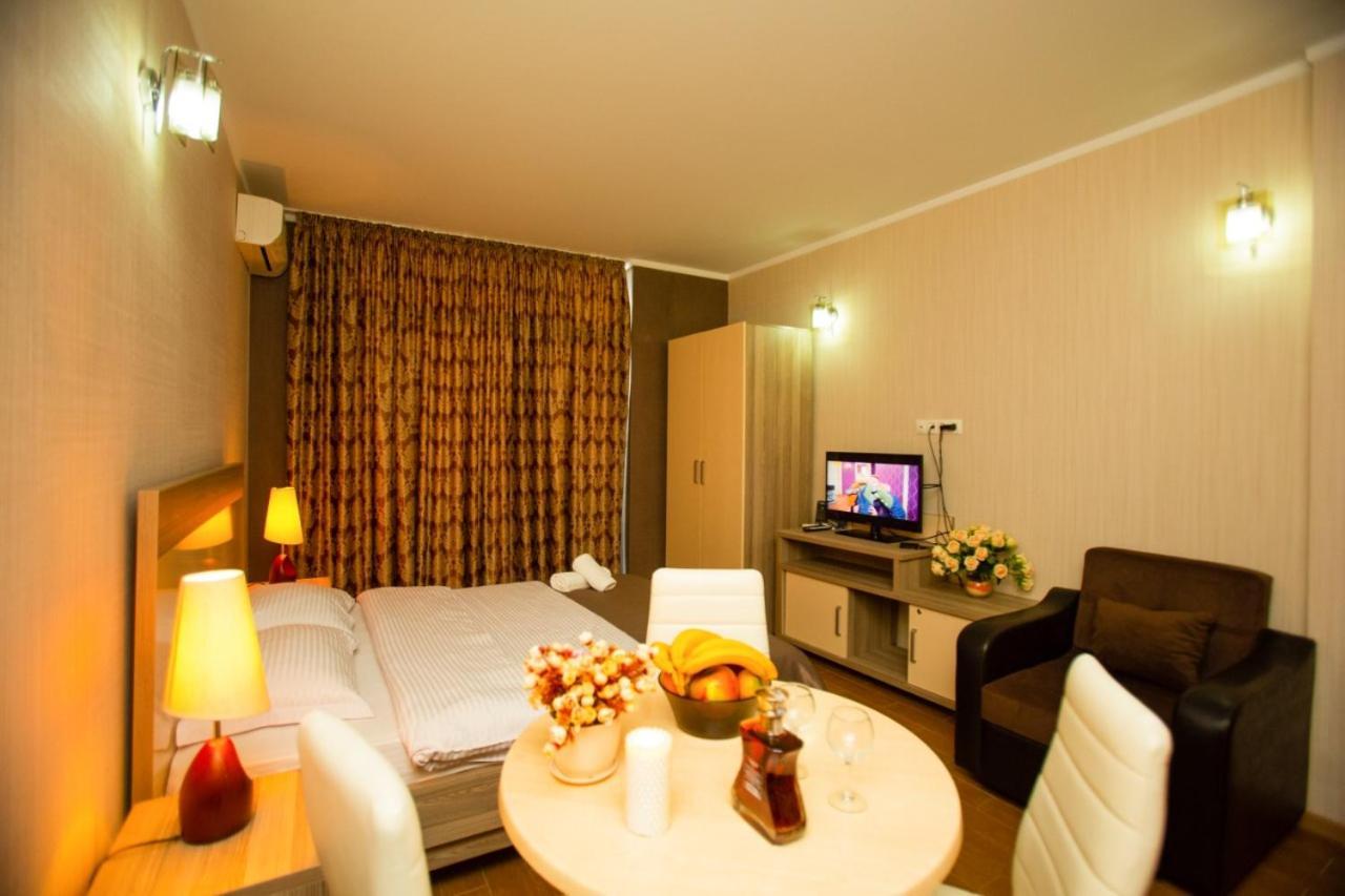 Batumi Royal Apartments Экстерьер фото