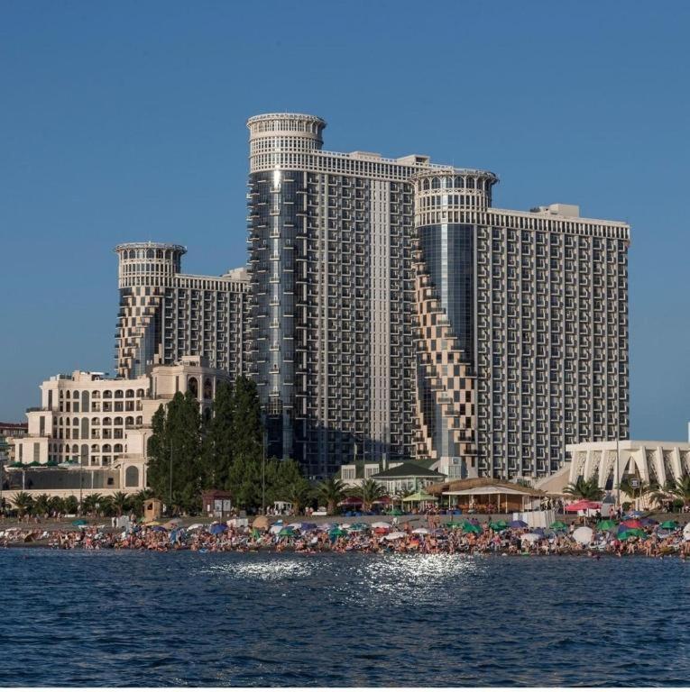 Batumi Royal Apartments Экстерьер фото